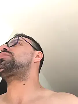 anhkiet_huang – webcam model profile photo Image 4