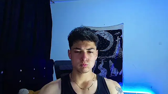 tiameakin – webcam model profile photo Image 10