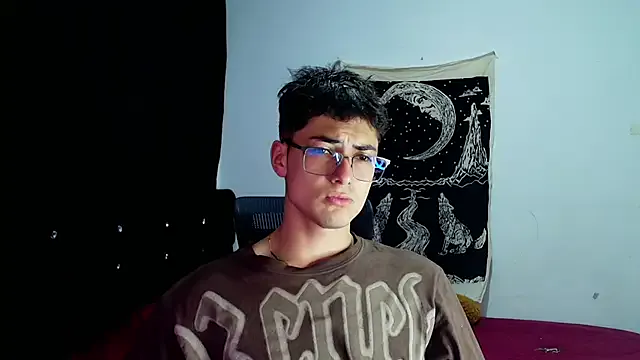 tiameakin – webcam model profile photo Image 11