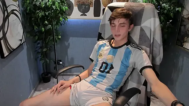 yaniraekberg – webcam model profile photo Image 6