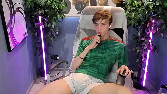 yaniraekberg – webcam model profile photo Image 7