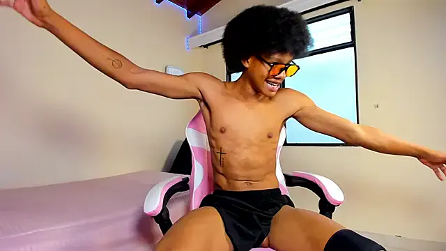 Kento26767 – webcam model profile photo Image 5