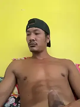 bisexualmilf – webcam model profile photo Image 3