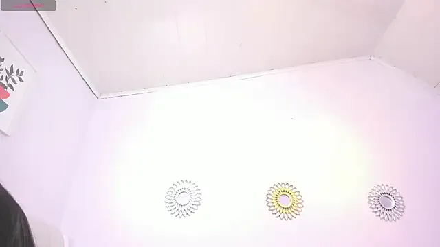 truuuly_yours – webcam model profile photo Image 2