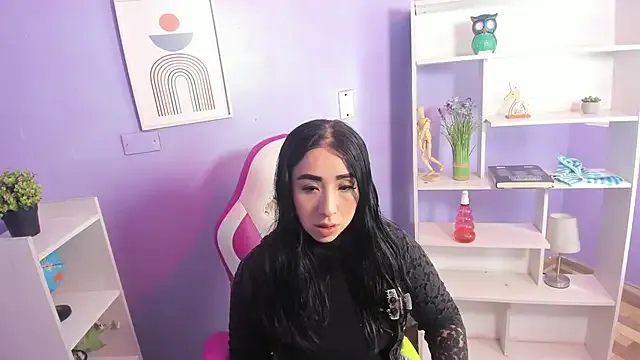 truuuly_yours – webcam model profile photo Image 6