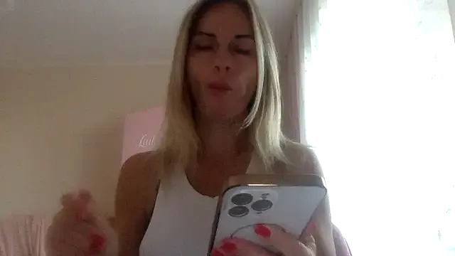 dears_pearlss – webcam model profile photo Image 2