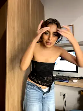 PabloArena – webcam model profile photo Image 15