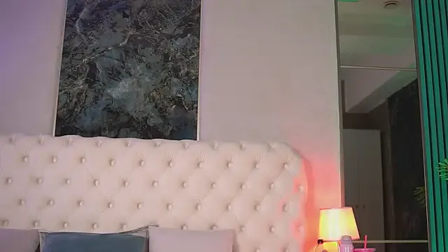 Alisha_Kitty – webcam model profile photo Image 13