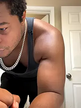 bisexualmilf – webcam model profile photo Image 11