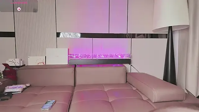 WitchAnnie – webcam model profile photo Image 2