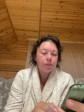 gigikray – webcam model profile photo Image 14