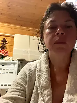 gigikray – webcam model profile photo Image 5