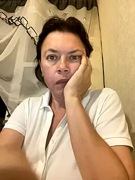 gigikray – webcam model profile photo Image 7