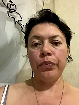 gigikray – webcam model profile photo Image 9