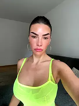 ShynBarbie – webcam model profile photo Image 10