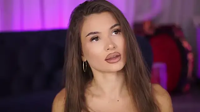 ALEXEESS – webcam model profile photo Image 3