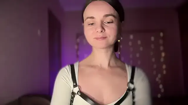 ariel_andcharlotte – webcam model profile photo Image 14