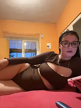 Larra69 Image 6
