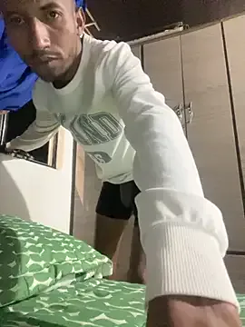 ariel_andcharlotte – webcam model profile photo Image 18