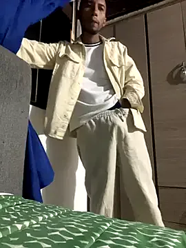 ariel_andcharlotte – webcam model profile photo Image 19