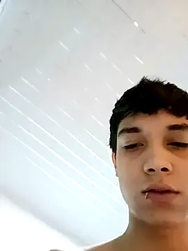 frnk30151 – webcam model profile photo Image 3