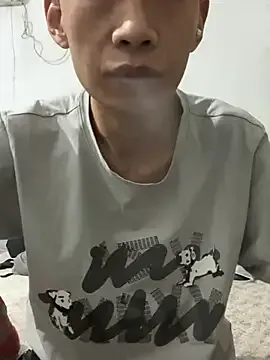 little_show_sexy – webcam model profile photo Image 15