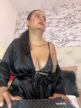 martasweett – webcam model profile photo Image 7