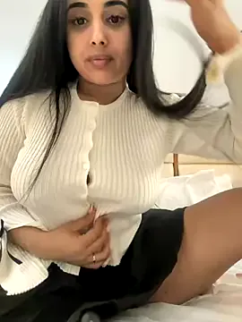 sellapink – webcam model profile photo Image 5