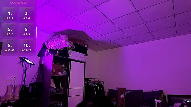 DomManlyGuy – webcam model profile photo Image 4