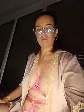 rikutorikukuto – webcam model profile photo Image 11