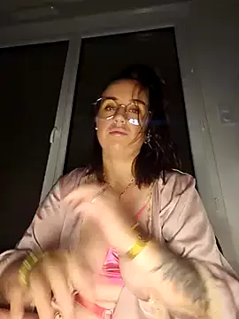 rikutorikukuto – webcam model profile photo Image 15