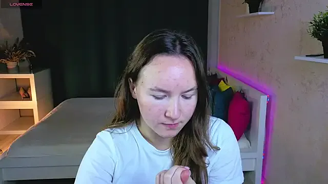 AnaSmile – webcam model profile photo Image 10