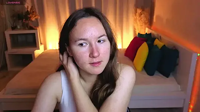 AnaSmile – webcam model profile photo Image 15