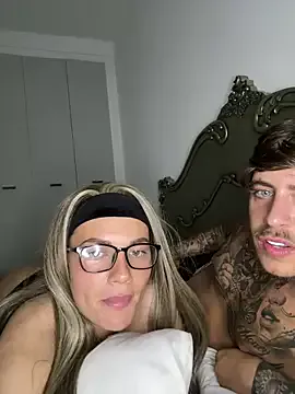 Earth_001 – webcam model profile photo Image 5