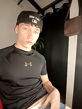 min9811 – webcam model profile photo Image 17