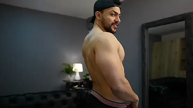 Earth_001 – webcam model profile photo Image 13