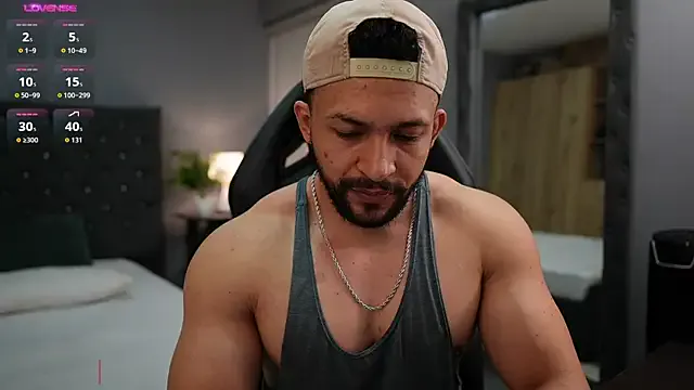 Earth_001 – webcam model profile photo Image 16