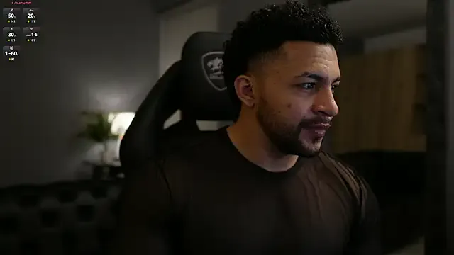 Earth_001 – webcam model profile photo Image 9