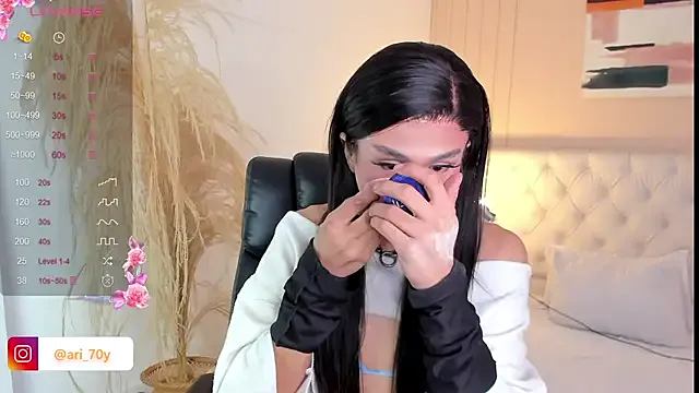 alexandjohntv – webcam model profile photo Image 11