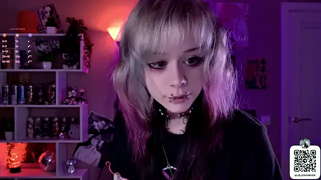 plush_flame_twinkle_meow – webcam model profile photo Image 2