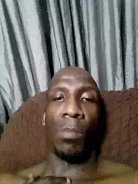 kaliana_ggh – webcam model profile photo Image 3