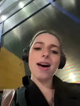 LoraaDoll Image 2