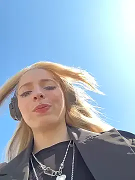LoraaDoll Image 5