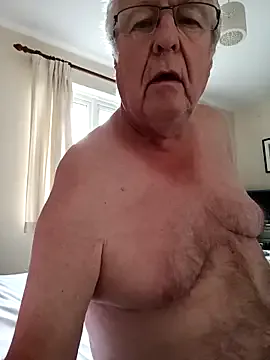 PIPIShoei – webcam model profile photo Image 14