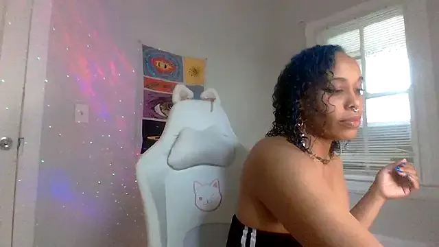 chinsemechan – webcam model profile photo Image 5