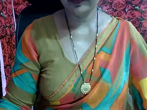 loving_ladies – webcam model profile photo Image 11