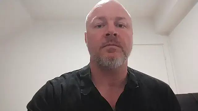 DomManlyGuy – webcam model profile photo Image 3