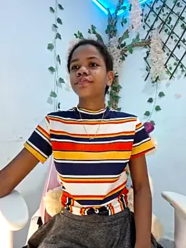 Nicoleevien – webcam model profile photo Image 10