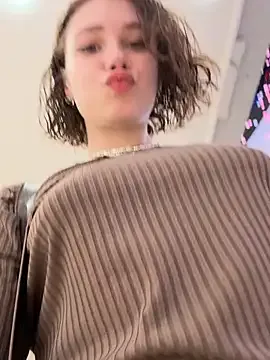 lucy-joy Image 2