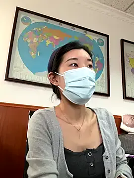 hornyshow_tv – webcam model profile photo Image 5